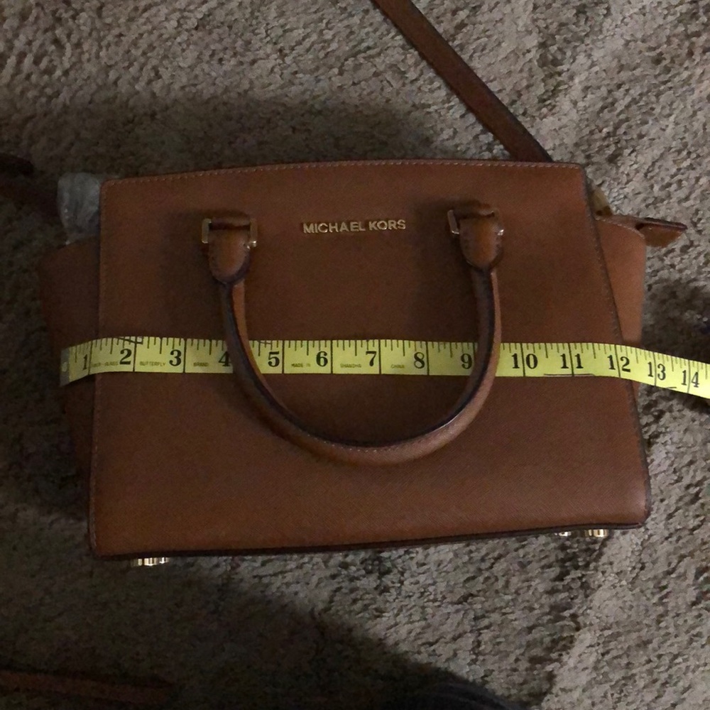 Michael kors bag and wallet - Picture 10 of 16